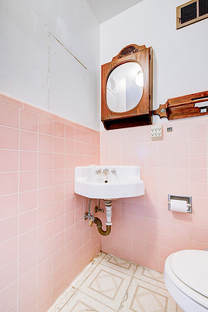 1359 W 15th St Interior-022