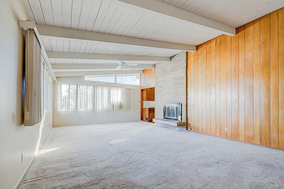 1359 W 15th St Interior-031
