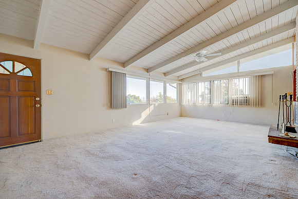 1359 W 15th St Interior-036