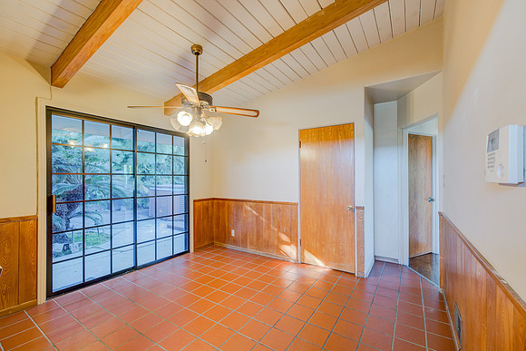 1359 W 15th St Interior-051