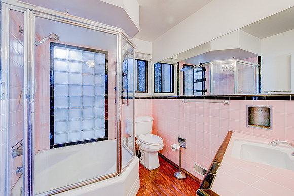 1359 W 15th St Interior-063
