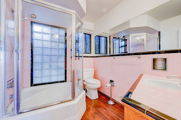 1359 W 15th St Interior-064