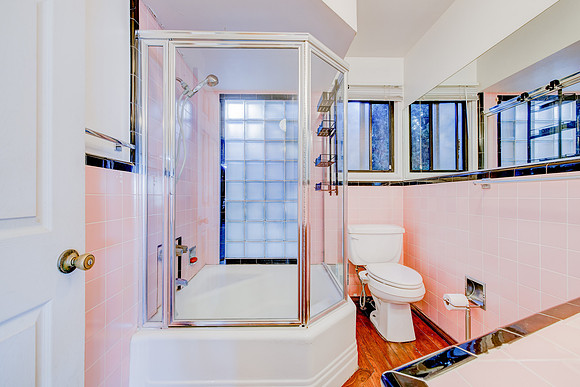 1359 W 15th St Interior-065