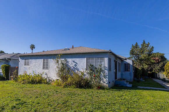 9021 Redding Ave -004