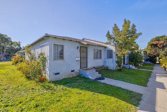 9021 Redding Ave Exterior-014
