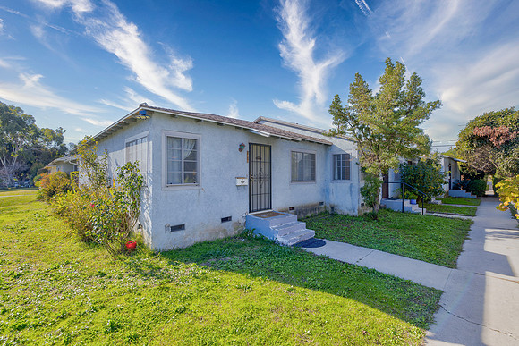 9021 Redding Ave Exterior-015