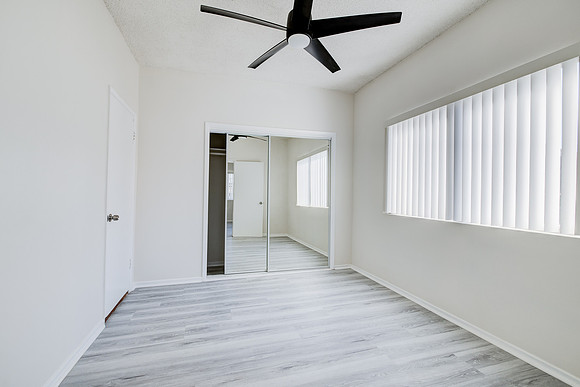 19 Wavecrest Ave-004