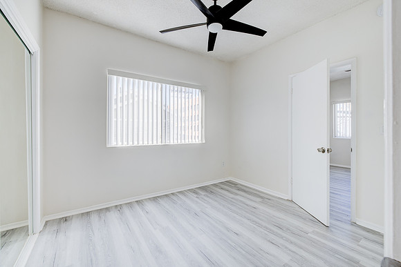 19 Wavecrest Ave-014