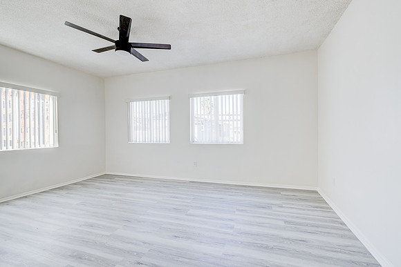 19 Wavecrest Ave-023