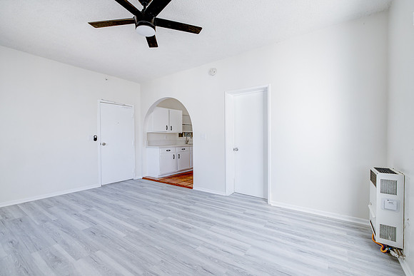 19 Wavecrest Ave-029