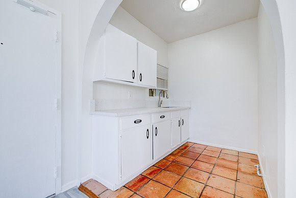 19 Wavecrest Ave-032