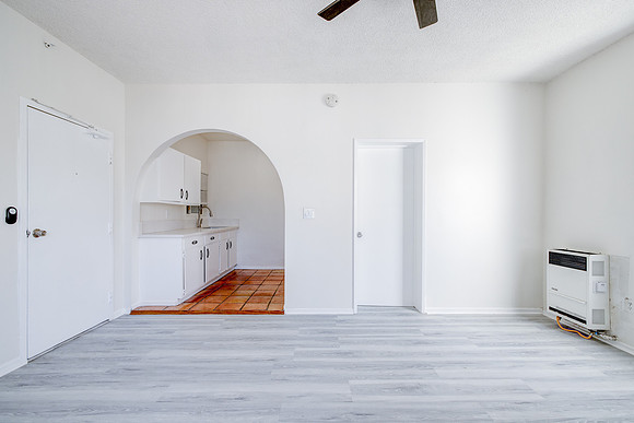 19 Wavecrest Ave-031