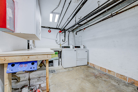 19 Wavecrest Ave-035