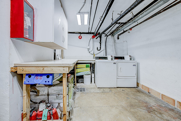 19 Wavecrest Ave-036