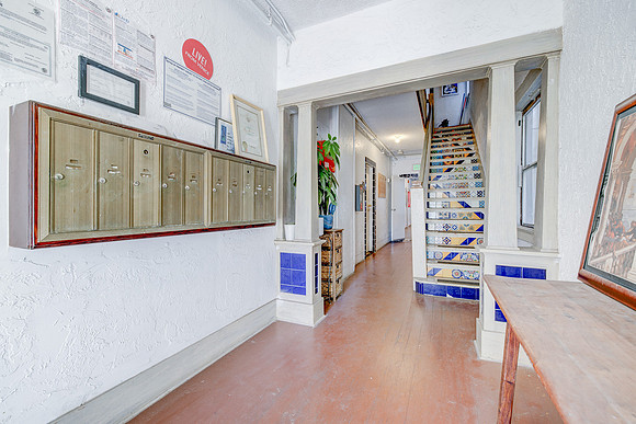 19 Wavecrest Ave-043