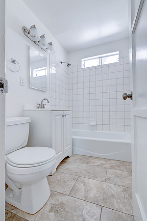 2011 Cedar Ave Long Beach Interior-035