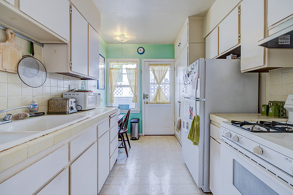 2200 23rd Street -045