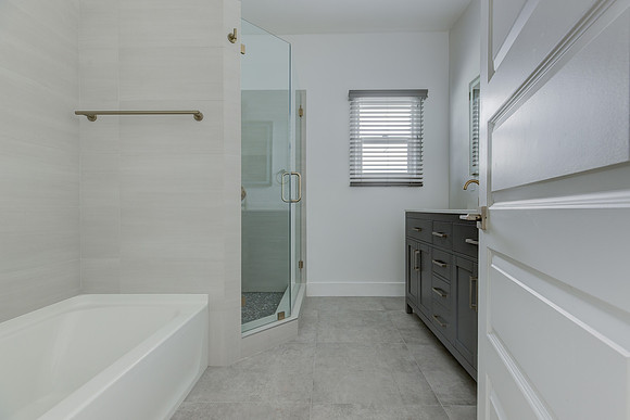 1503 3rd Ave-051