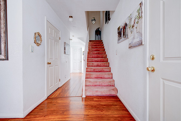535 W Olive St Inglewood-027