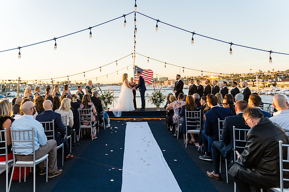 Wedding Photos Endless Dreams - City Experiences By Hornblower-400