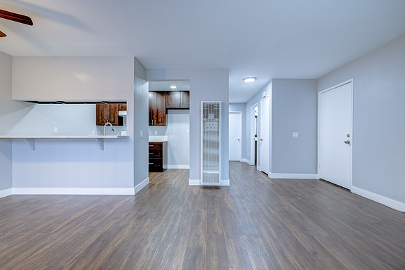 1048 Marine Interior-003
