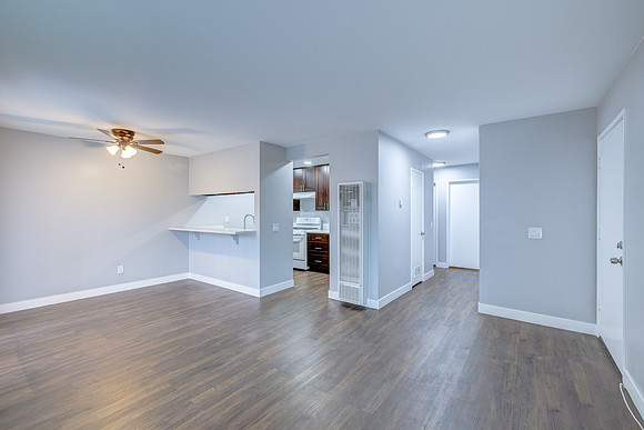 1048 Marine Interior-007