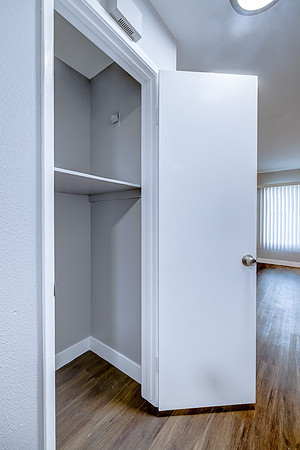 1048 Marine Interior-011
