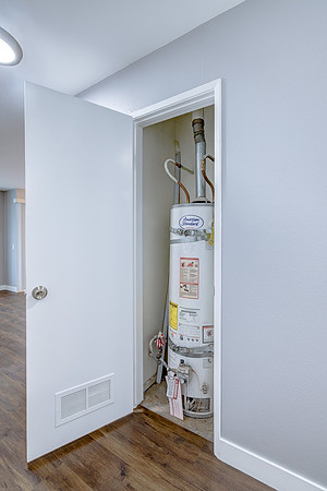1048 Marine Interior-012