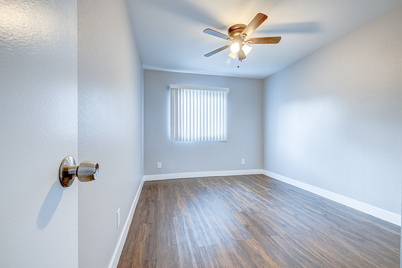 1048 Marine Interior-023