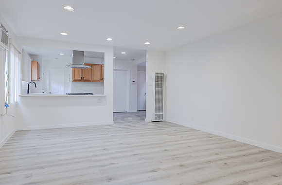 2747 S Mansfield Ave Interior-002