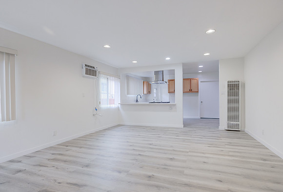 2747 S Mansfield Ave Interior-005