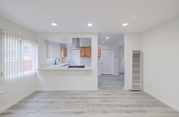 2747 S Mansfield Ave Interior-007