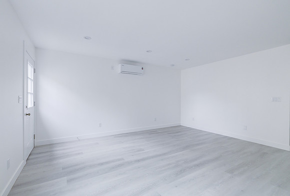 2747 S Mansfield Ave Interior-032