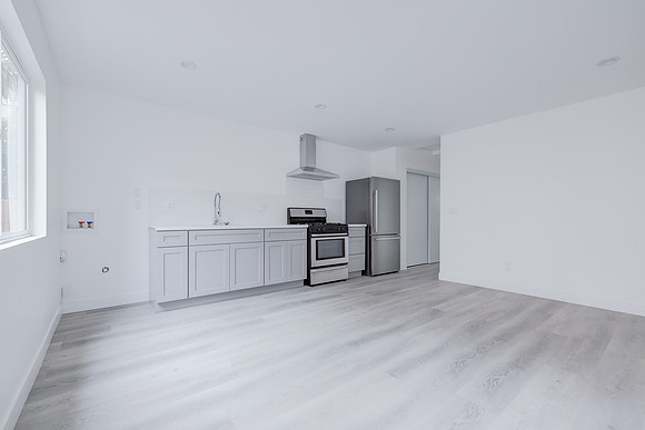 2747 S Mansfield Ave Interior-047