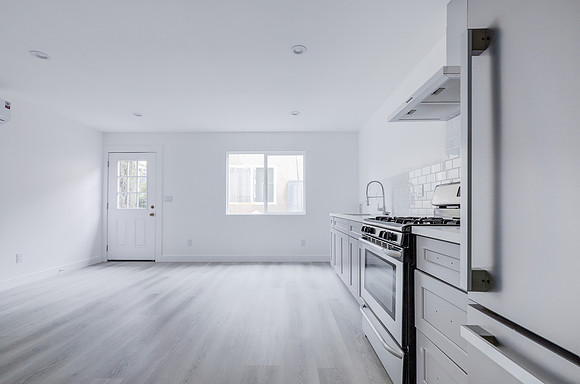 2747 S Mansfield Ave Interior-062