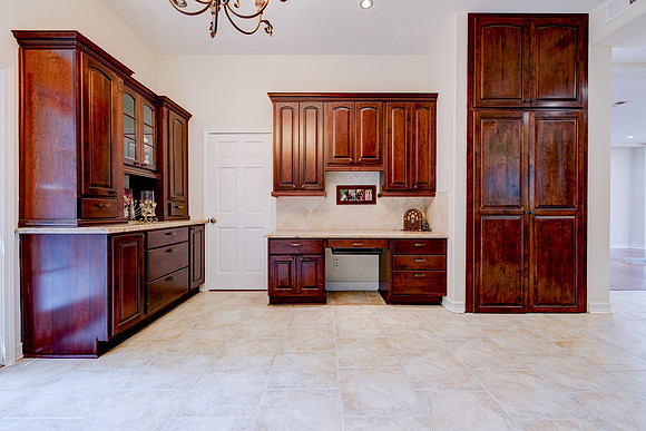 12219 Darlington Ave-Interior-019