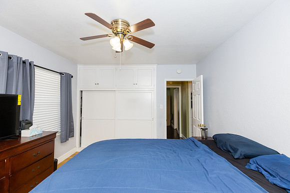 Real Estate Photographer Bellflower 10268 Muroc St-047