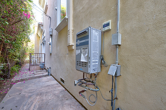 12219 Darlington Ave-Exterior-011