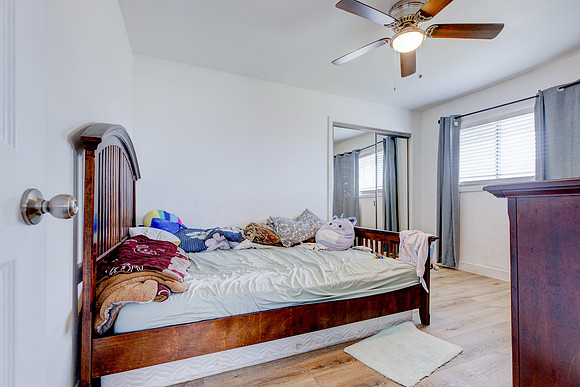 1720 Cerritos Ave-017