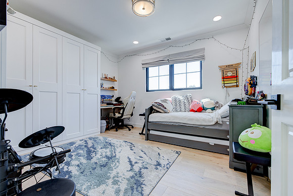Interior 1852 6th St-92