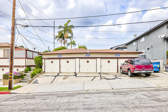 7234 S La Cienega Blvd- Exterior-006