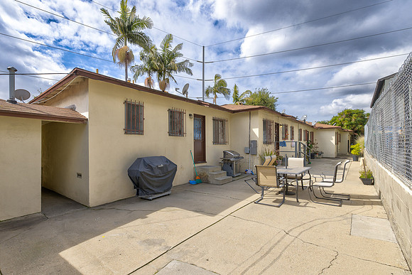 7234 S La Cienega Blvd- Exterior-028