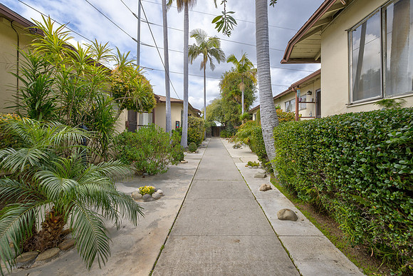 7234 S La Cienega Blvd- Exterior-040