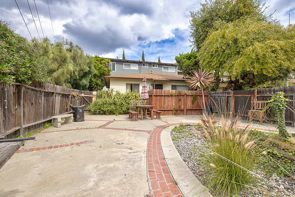 7234 S La Cienega Blvd- Exterior-047