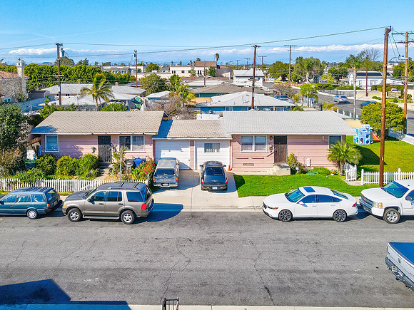 229 E 219th Street Exterior Drone-004