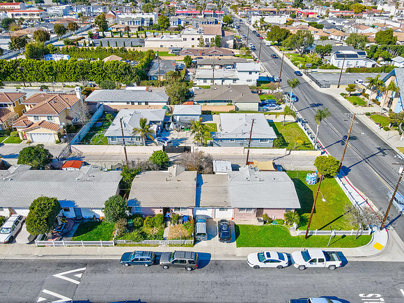 229 E 219th Street Exterior Drone-002