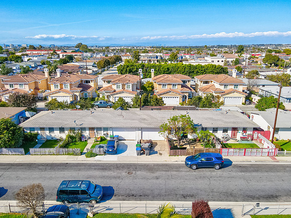 229 E 219th Street Exterior Drone-022