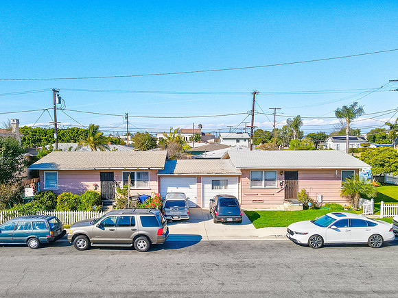 229 E 219th Street Exterior Drone-026