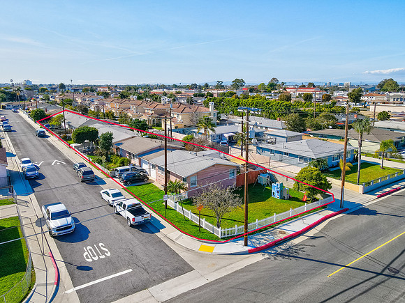 229 E 219th Street Exterior Drone-028