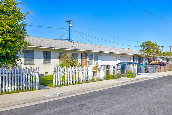 229 E 219th Street Exterior-001